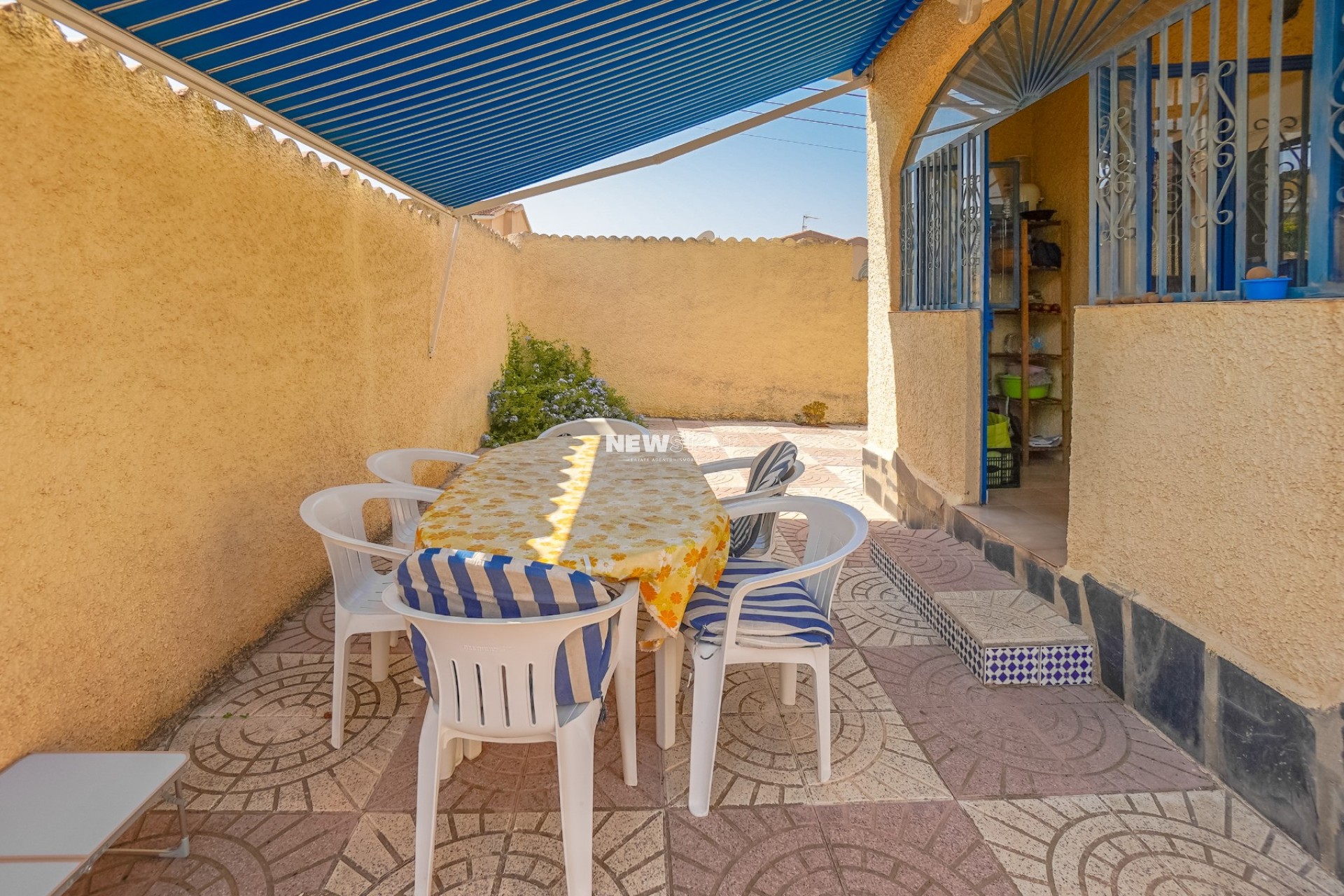 Resale - Detached - La Marina - Urb. La Marina