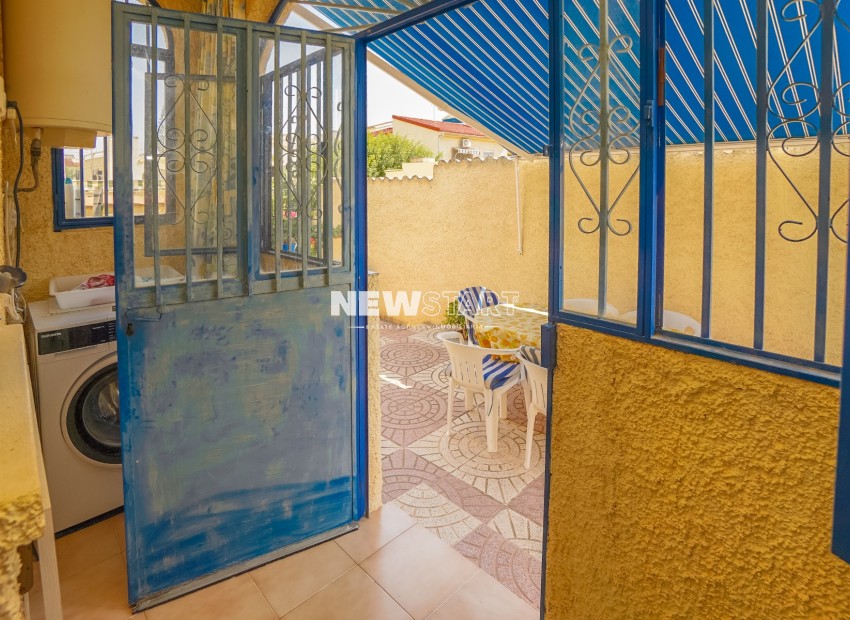 Resale - Detached - La Marina - Urb. La Marina