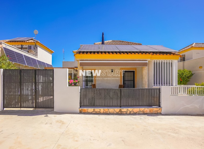 Resale - Detached - La Marina - Urb. La Marina