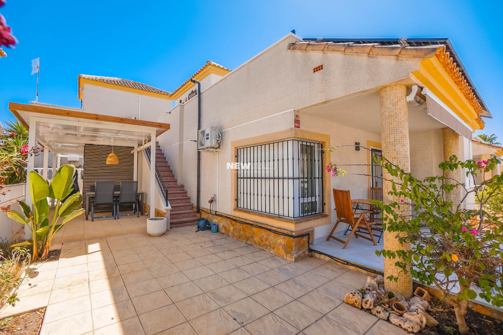 Resale - Detached - La Marina - Urb. La Marina