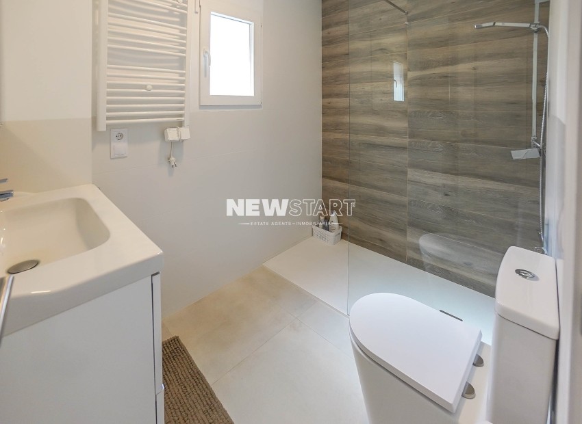 Resale - Detached - La Marina - Urb. La Marina