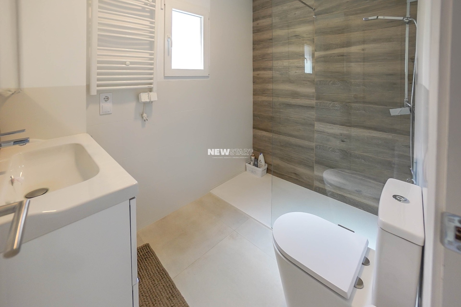 Resale - Detached - La Marina - Urb. La Marina