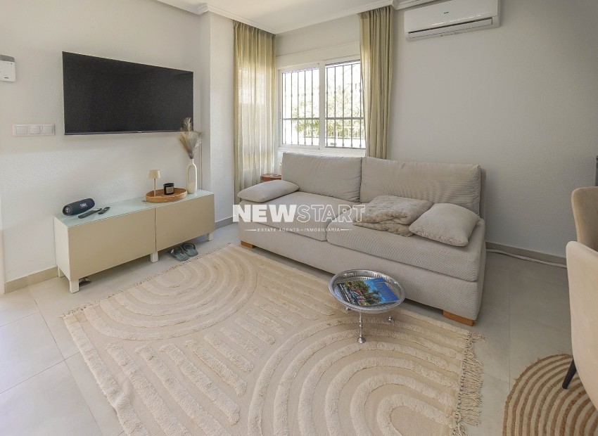 Resale - Detached - La Marina - Urb. La Marina