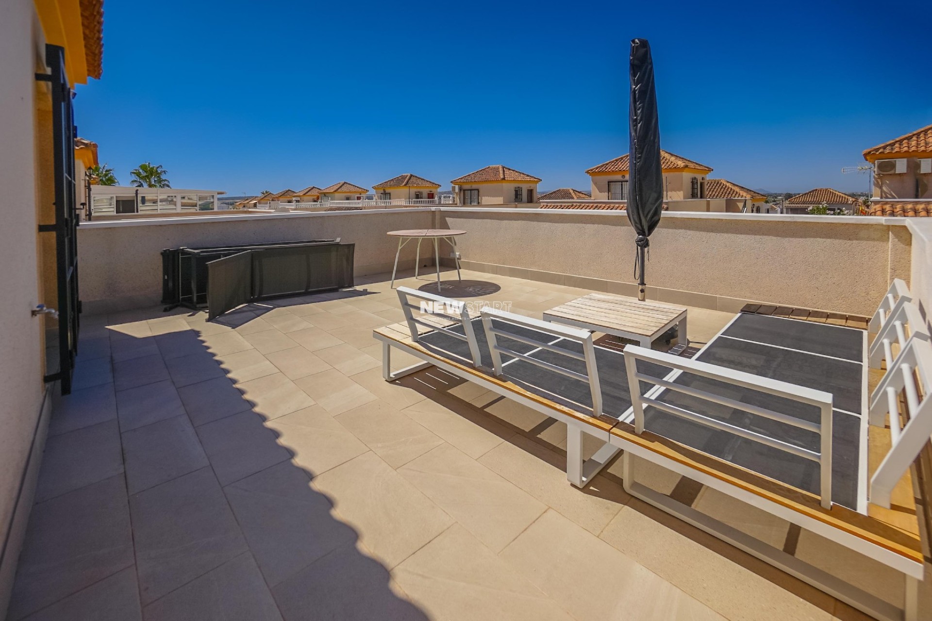 Resale - Detached - La Marina - Urb. La Marina