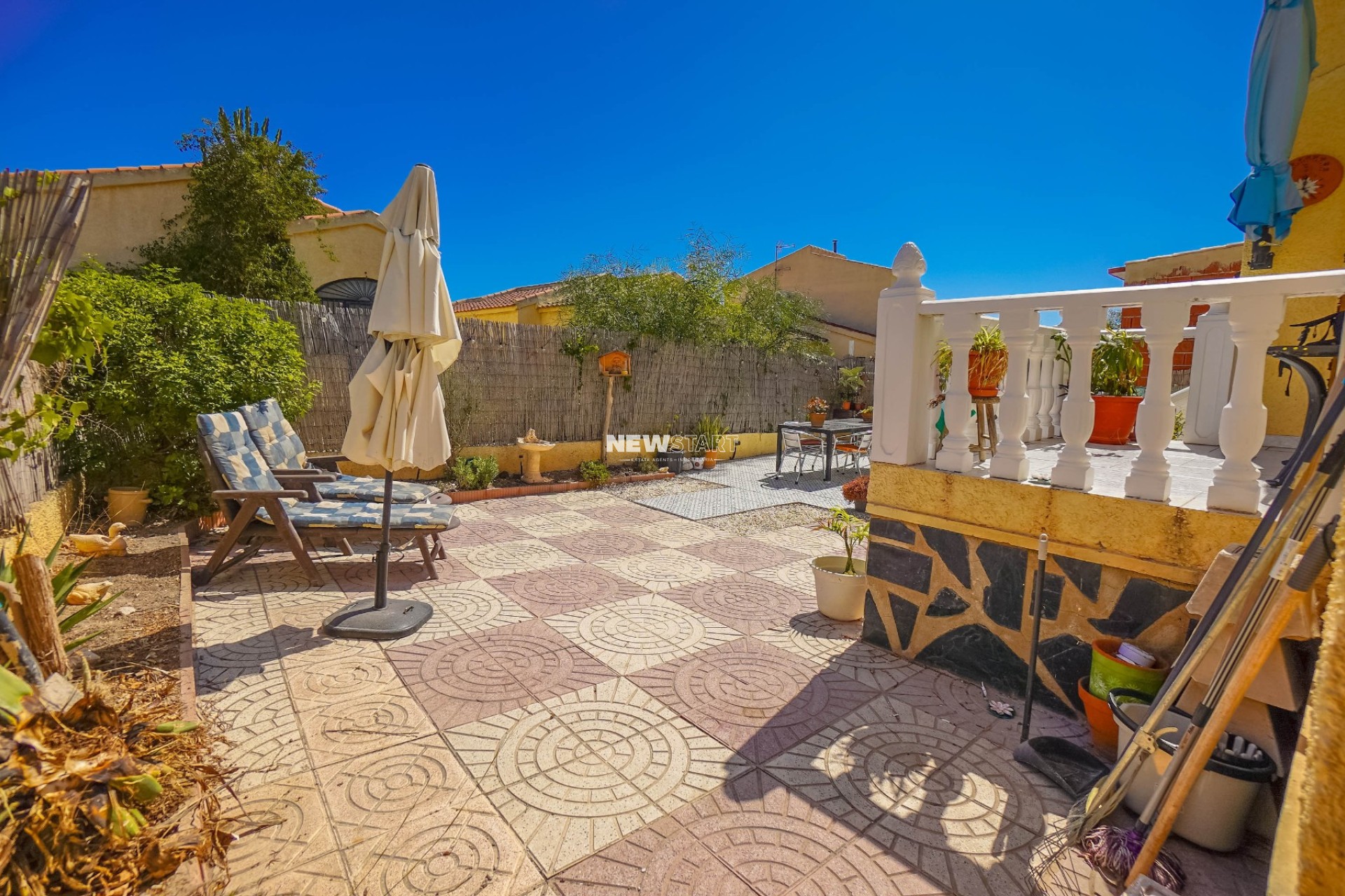 Resale - Detached - La Marina - Urb. La Marina