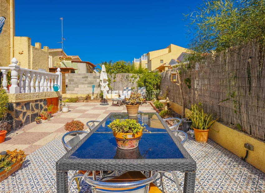 Resale - Detached - La Marina - Urb. La Marina