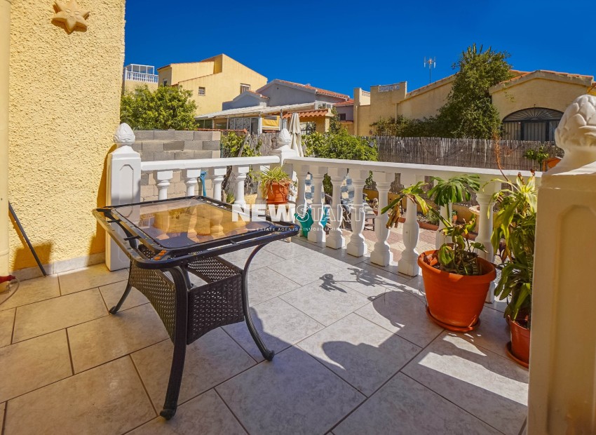 Resale - Detached - La Marina - Urb. La Marina