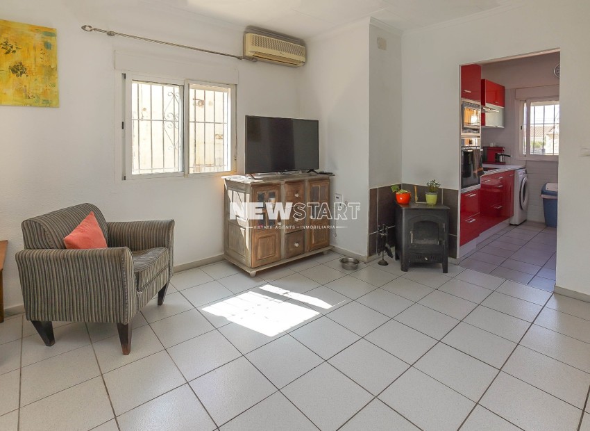 Resale - Detached - La Marina - Urb. La Marina