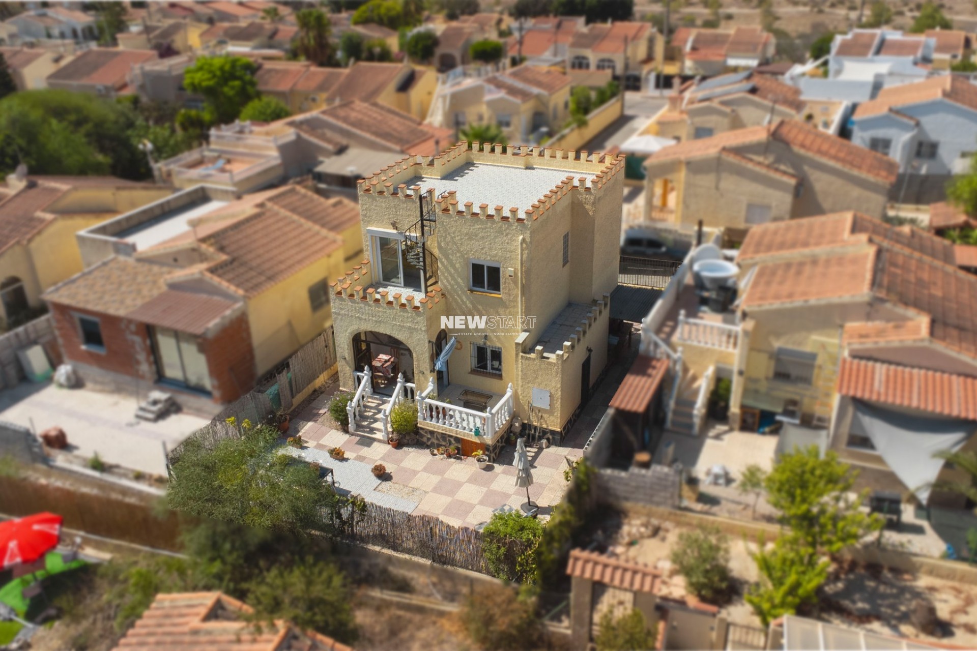 Resale - Detached - La Marina - Urb. La Marina