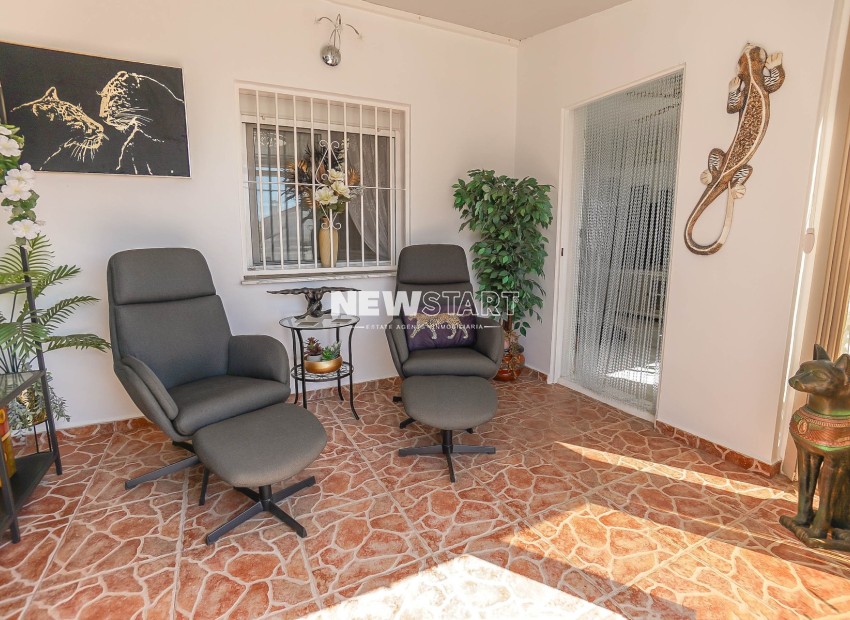 Resale - Detached - La Marina - Urb. La Marina