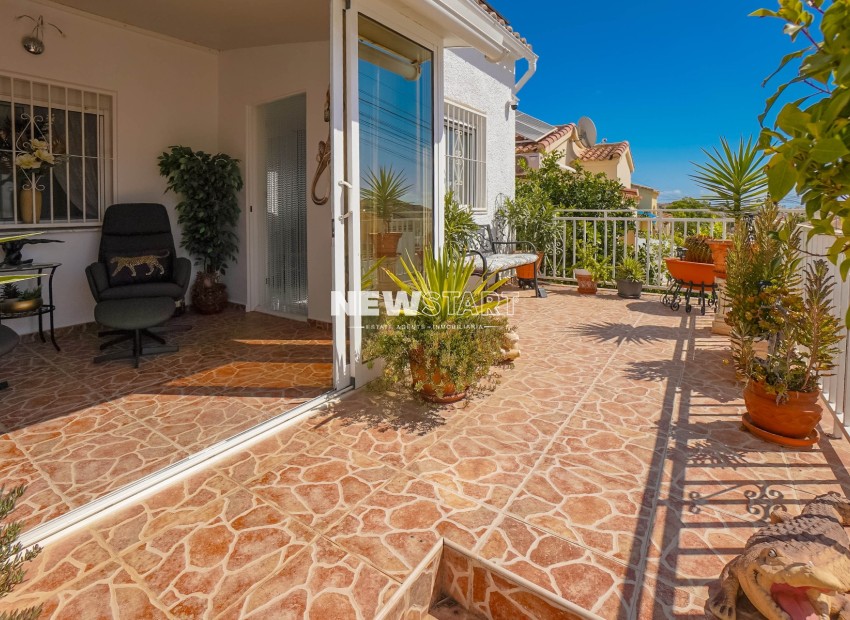 Resale - Detached - La Marina - Urb. La Marina