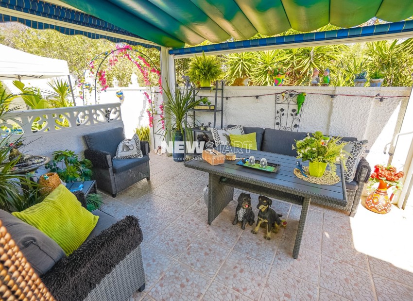 Resale - Detached - La Marina - Urb. La Marina