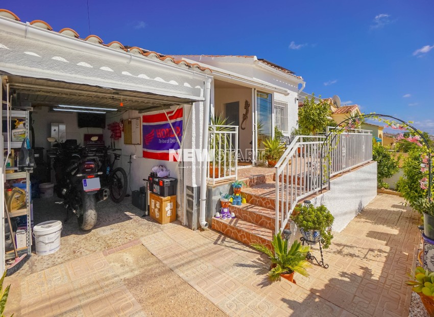 Resale - Detached - La Marina - Urb. La Marina