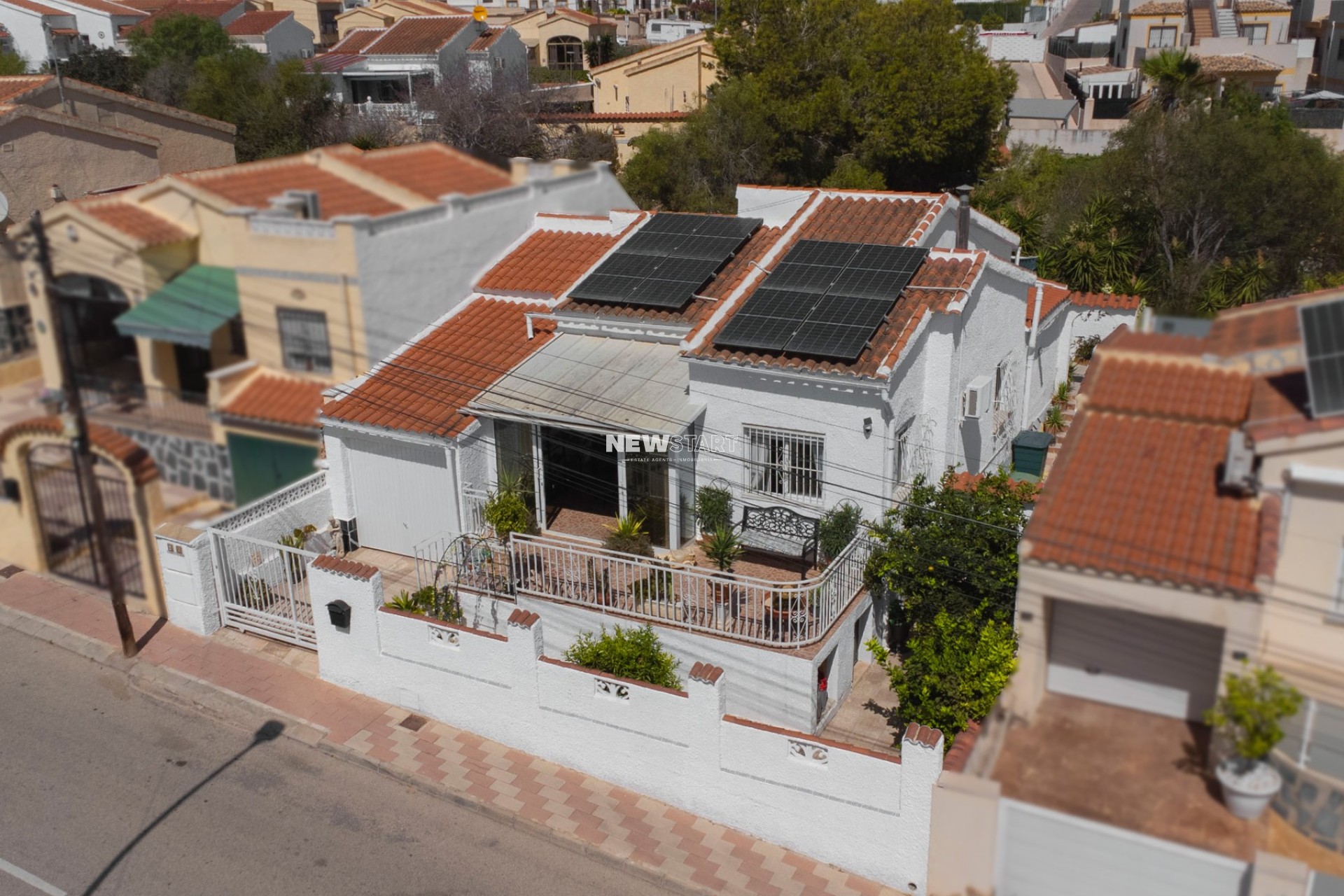 Resale - Detached - La Marina - Urb. La Marina