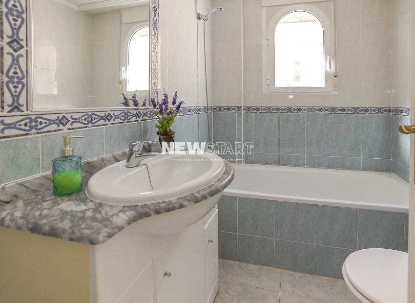 Resale - Detached - La Marina - Urb. La Marina