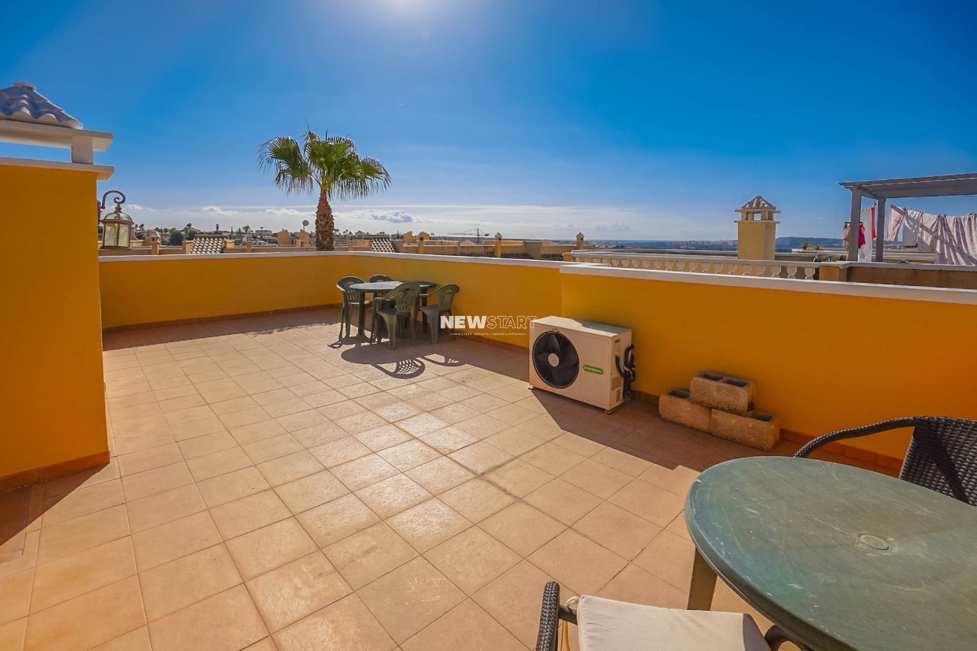 Resale - Detached - La Marina - Urb. La Marina