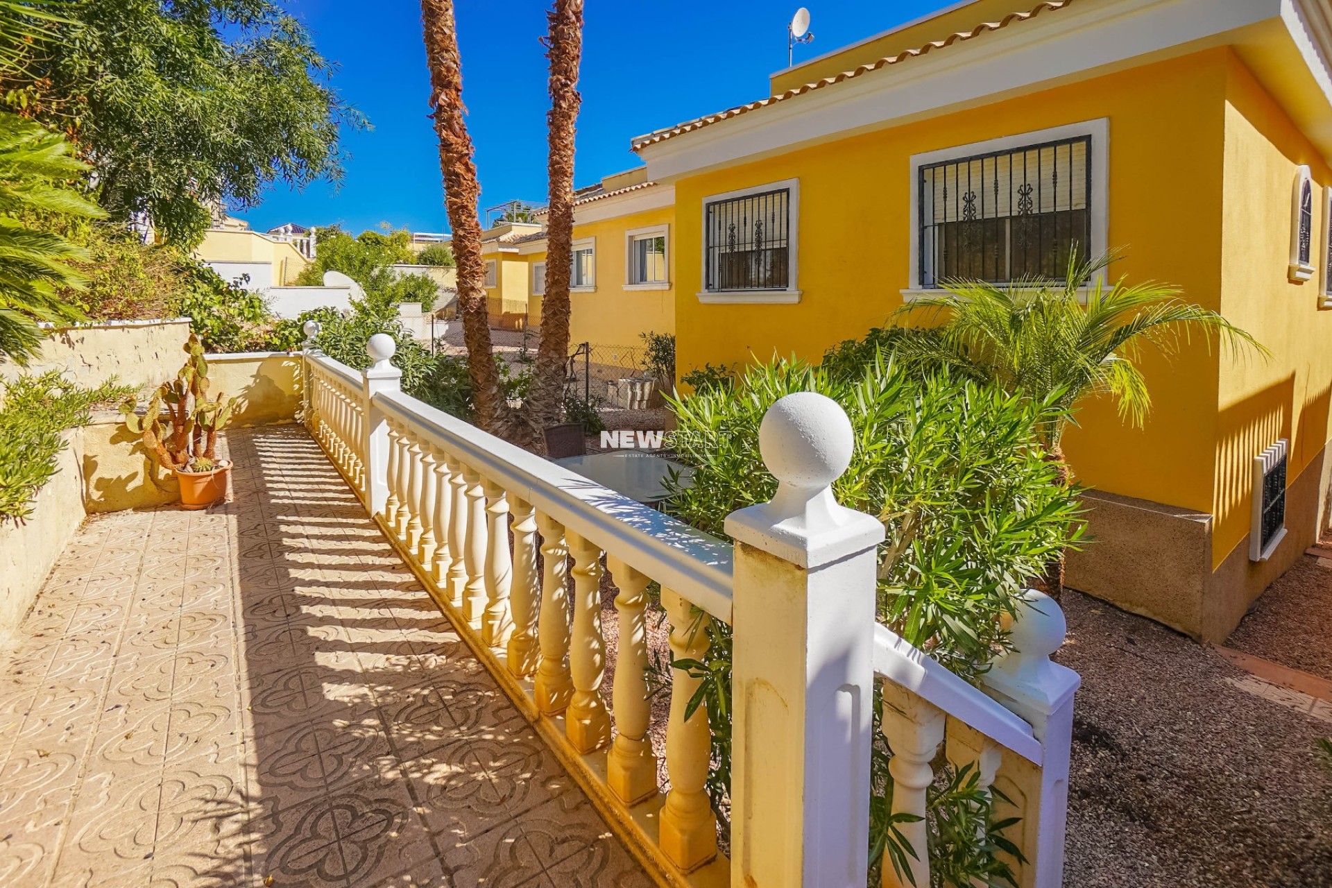 Resale - Detached - La Marina - Urb. La Marina