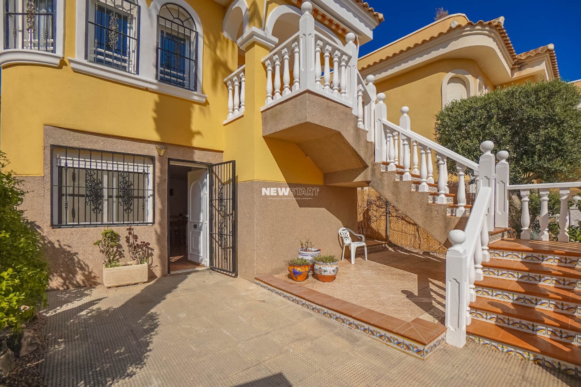 Resale - Detached - La Marina - Urb. La Marina