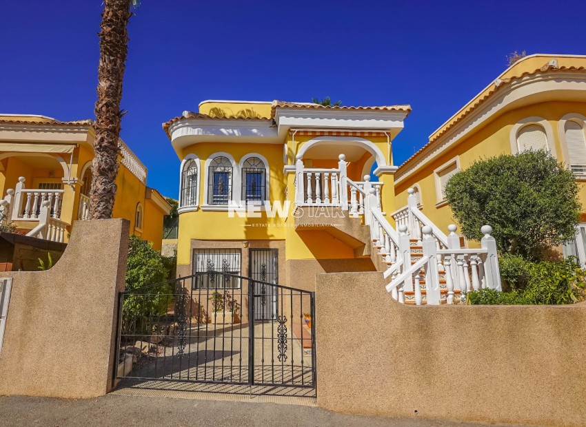 Resale - Detached - La Marina - Urb. La Marina