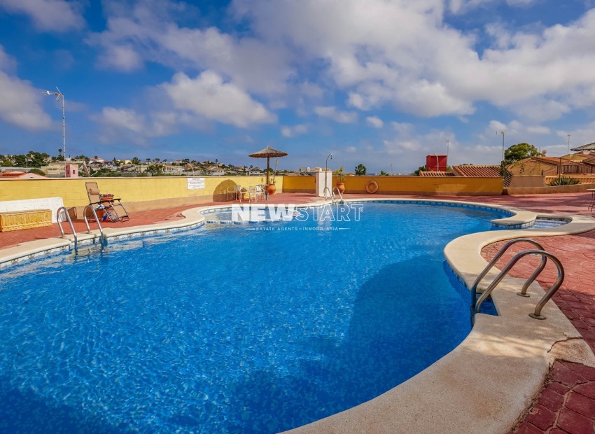 Resale - Detached - La Marina - Urb. La Marina