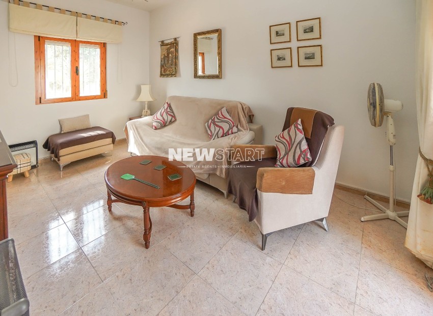 Resale - Detached - La Marina - Urb. La Marina