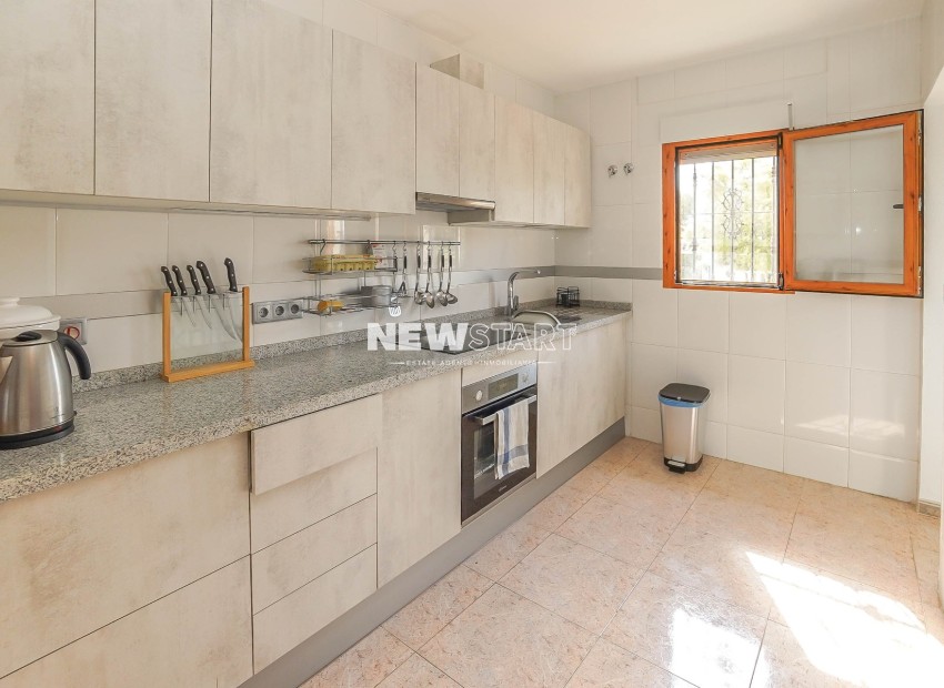 Resale - Detached - La Marina - Urb. La Marina