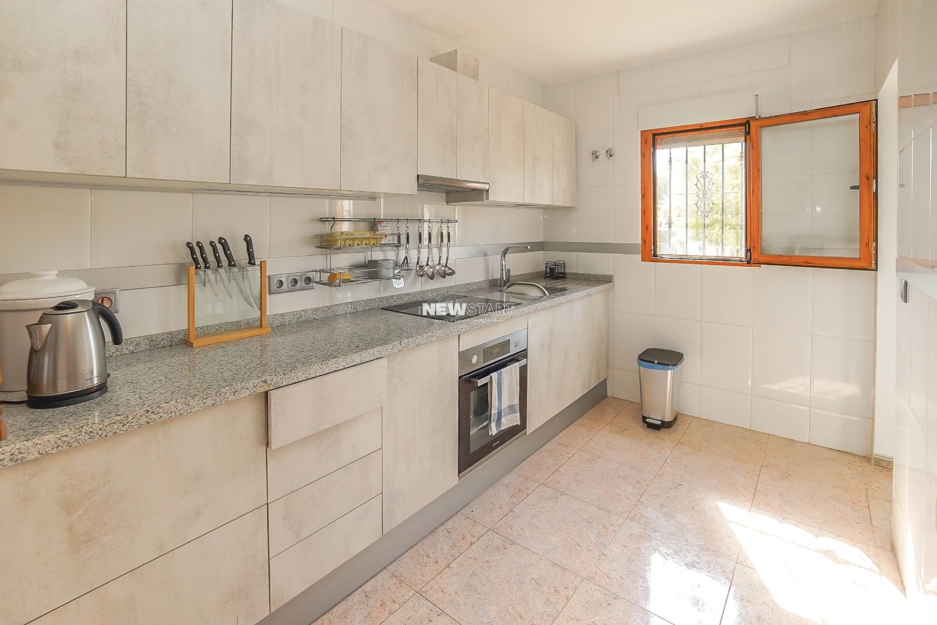 Resale - Detached - La Marina - Urb. La Marina