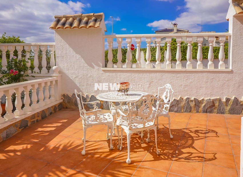 Resale - Detached - La Marina - Urb. La Marina