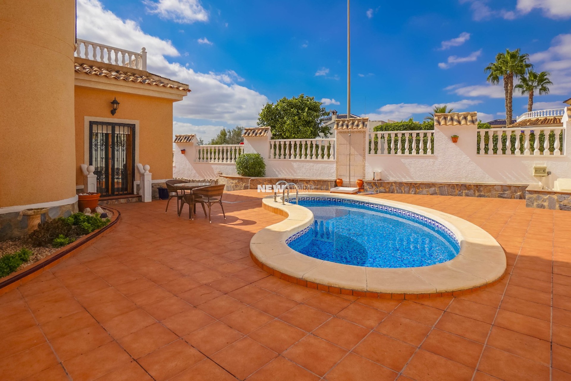 Resale - Detached - La Marina - Urb. La Marina