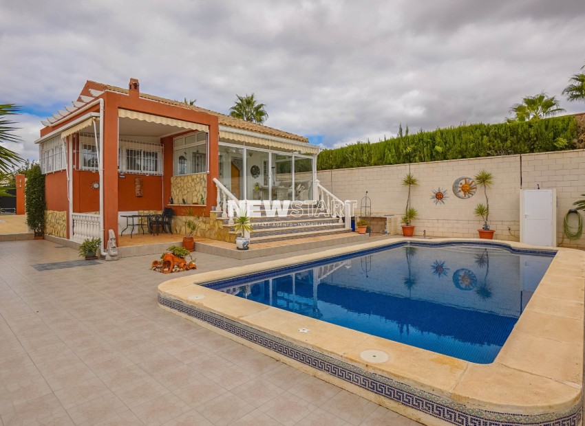 Resale - Detached - La Marina - Urb. La Marina