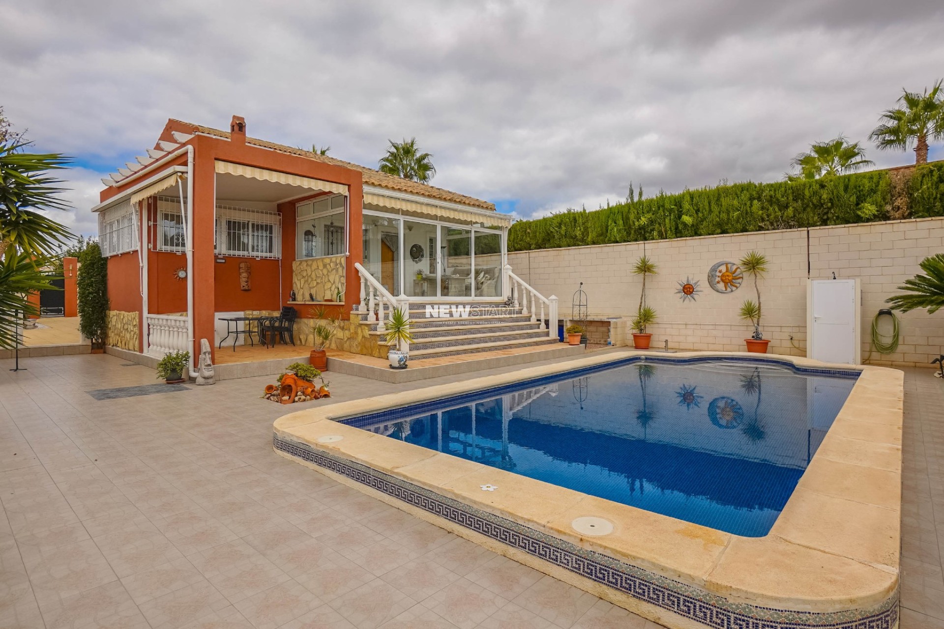 Resale - Detached - La Marina - Urb. La Marina