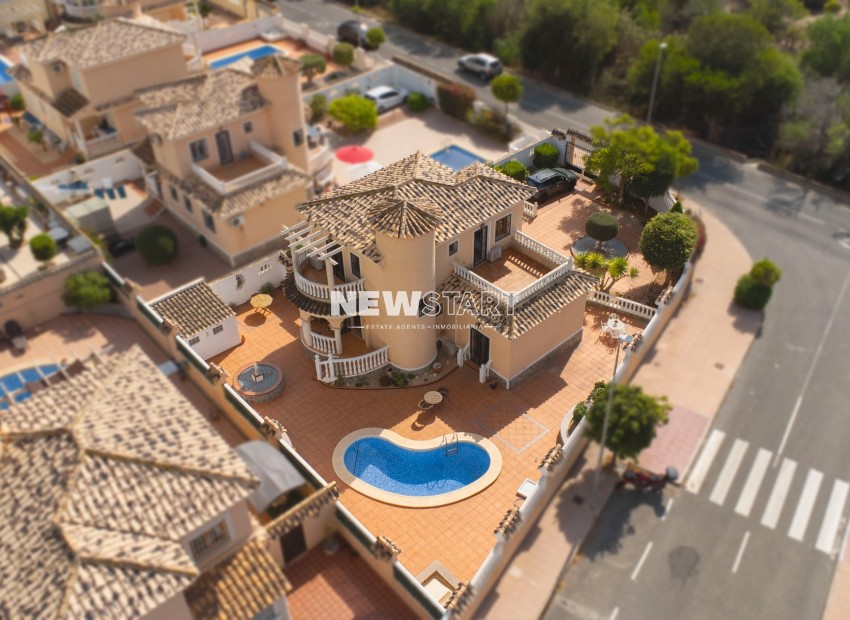 Resale - Detached - La Marina - Urb. La Marina