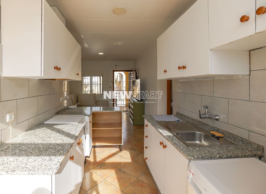 Resale - Detached - La Marina - Urb. La Marina