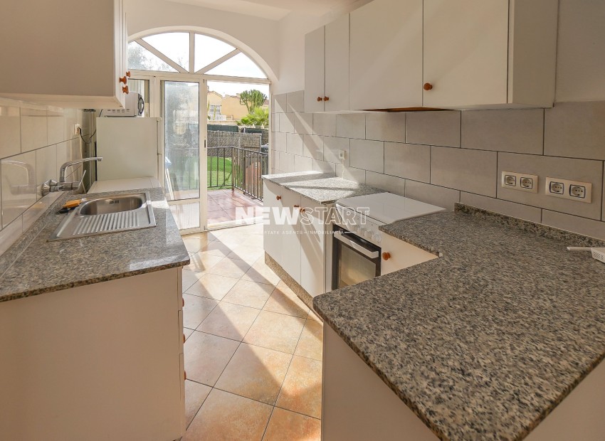 Resale - Detached - La Marina - Urb. La Marina