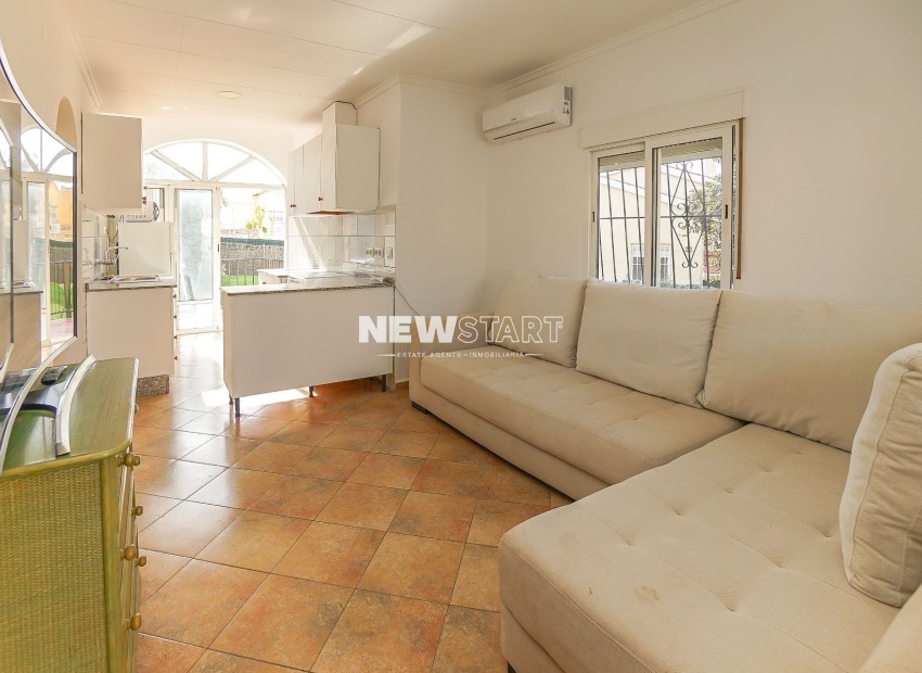 Resale - Detached - La Marina - Urb. La Marina