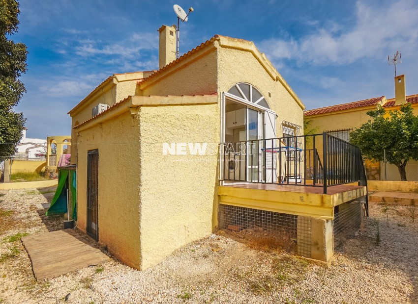 Resale - Detached - La Marina - Urb. La Marina