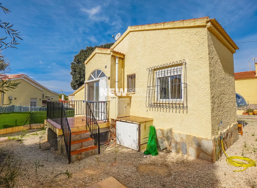 Resale - Detached - La Marina - Urb. La Marina