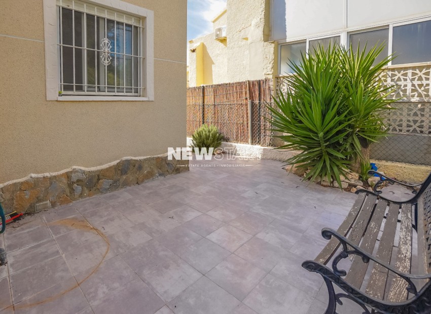 Resale - Detached - La Marina - Urb. La Marina