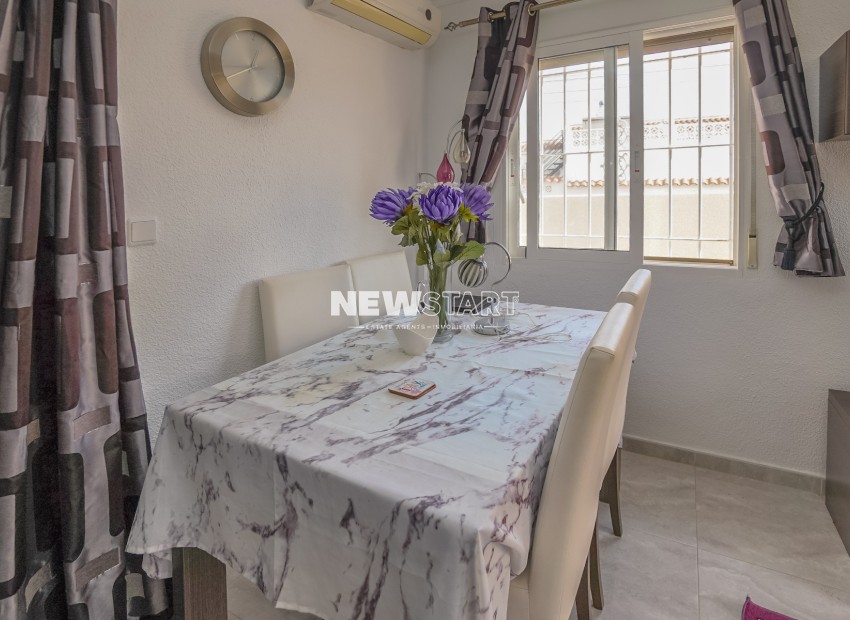 Resale - Detached - La Marina - Urb. La Marina