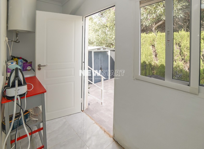 Resale - Detached - La Marina - Urb. La Marina