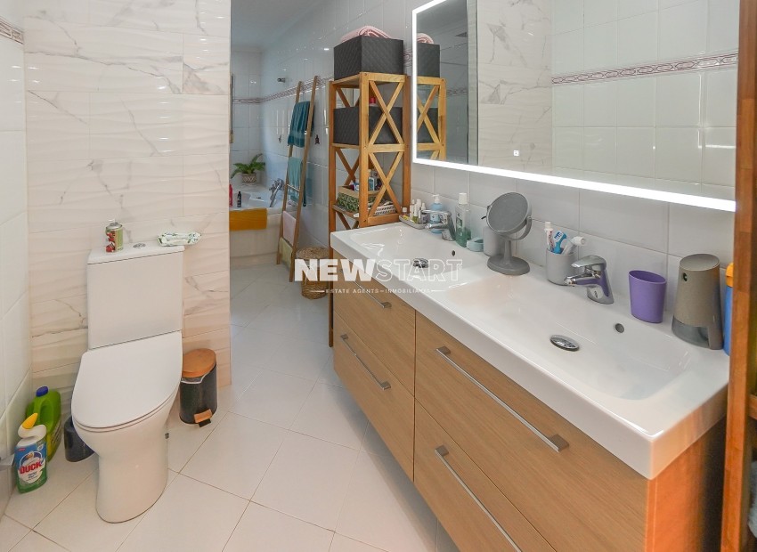 Resale - Detached - La Marina - Urb. La Marina