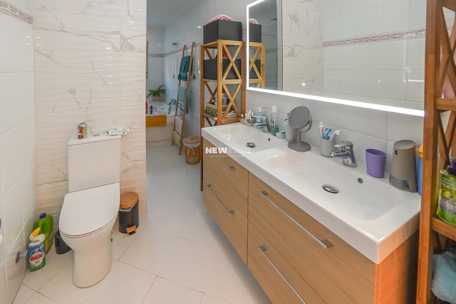 Resale - Detached - La Marina - Urb. La Marina