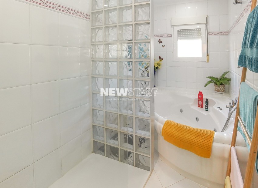 Resale - Detached - La Marina - Urb. La Marina