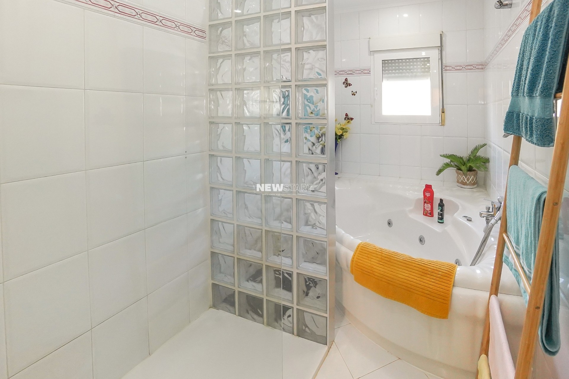 Resale - Detached - La Marina - Urb. La Marina