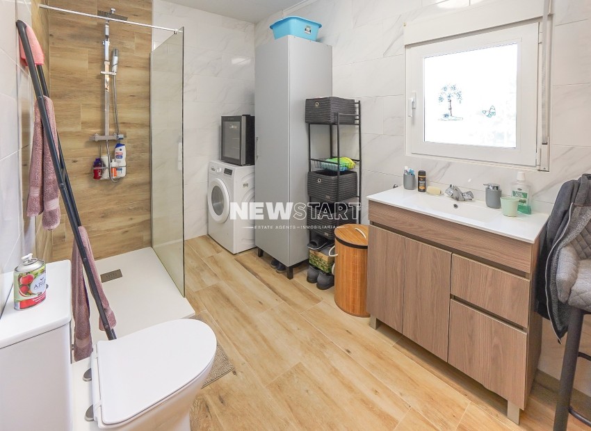 Resale - Detached - La Marina - Urb. La Marina