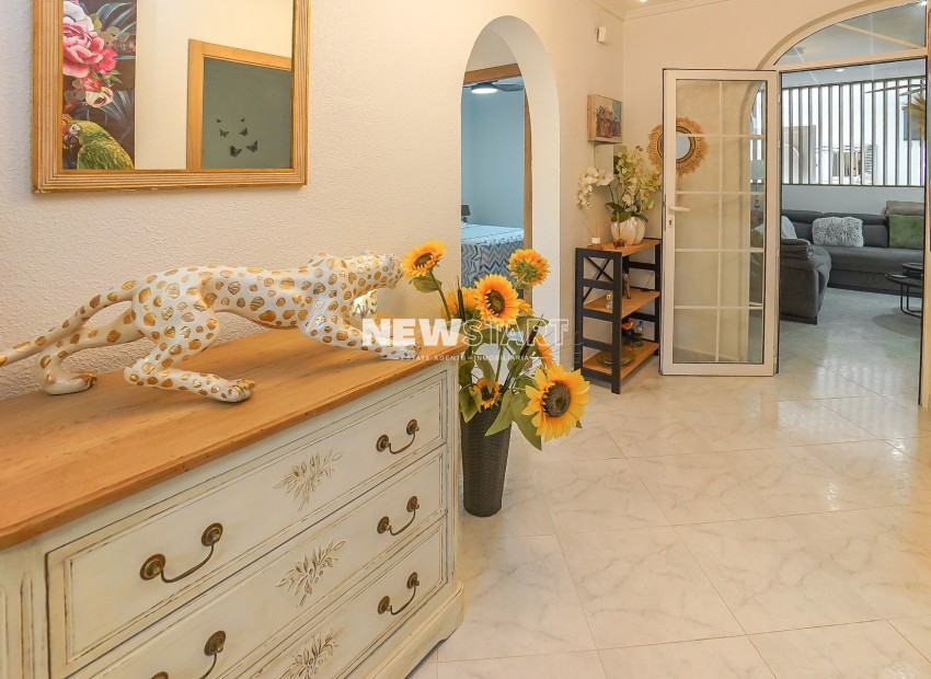 Resale - Detached - La Marina - Urb. La Marina