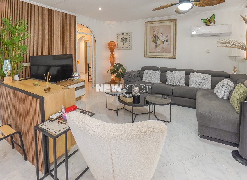 Resale - Detached - La Marina - Urb. La Marina