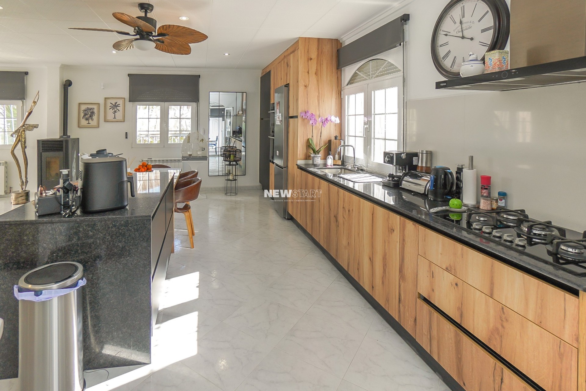 Resale - Detached - La Marina - Urb. La Marina