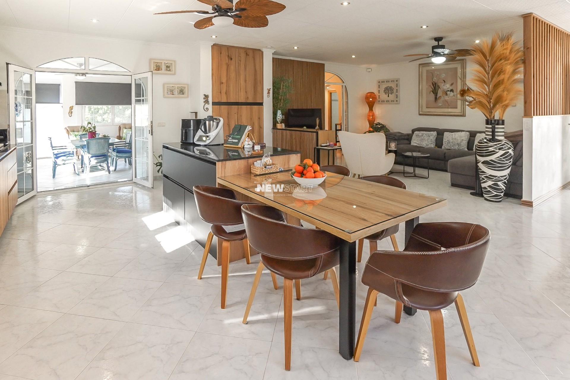 Resale - Detached - La Marina - Urb. La Marina