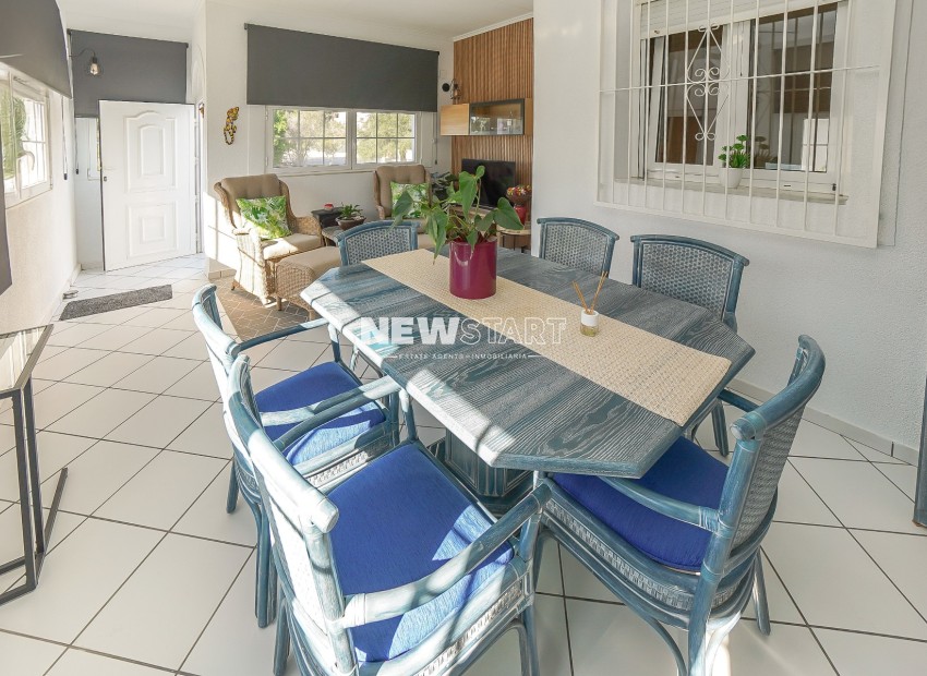 Resale - Detached - La Marina - Urb. La Marina